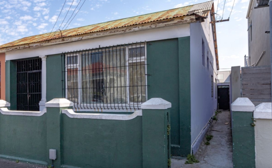 4 Bedroom Property for Sale in Woodstock Western Cape